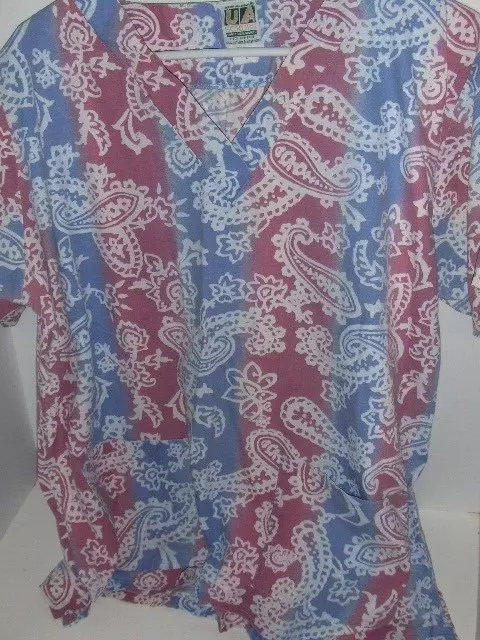 UA Scrubs - paisley scrub top - Large