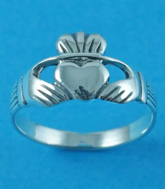 Claddagh Rings – The Irish Jewelry Company's Blog