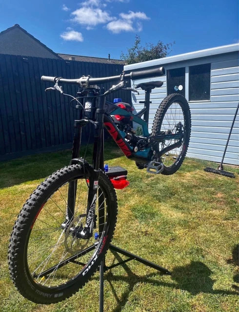 YT TUES pro down hill bike 2014 PicClick UK