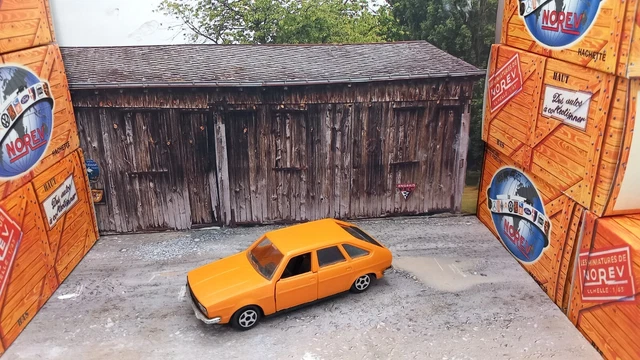 ANCIEN RARE TOMTE Laerdal Renault 5 Plastique 1/43 Cle Sesame Norev