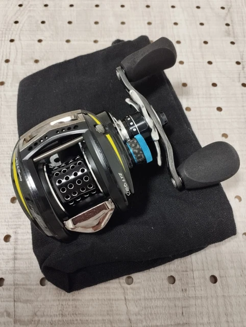 ST　AbuGarcia REVO LTZ AE74-Racing アブ・ガルシア ambassadeur REVO LTZ AE74-Racing (右ハンドル