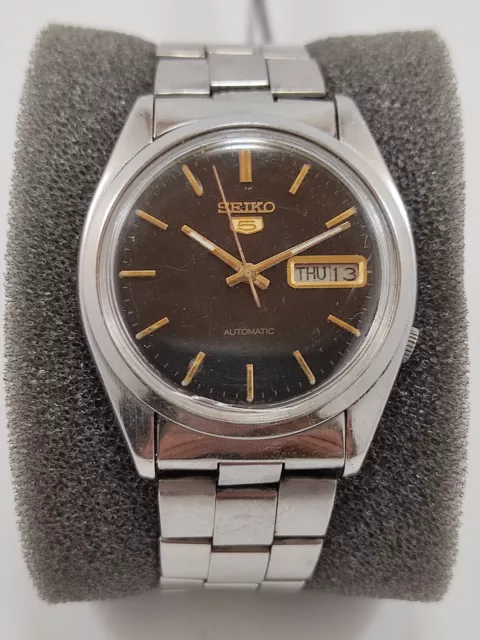 1981 Vintage Seiko 5 Automatic 7009-3140 Day-Date Black Dial Men’s Watch Japan