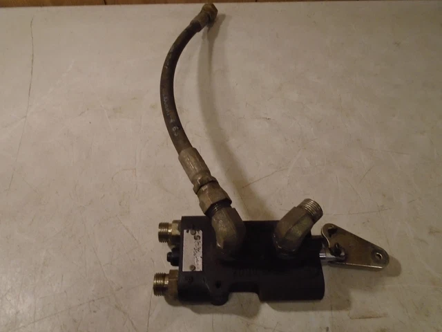 Conjunto De Husillo Con Perno De Polea Para John Deere GX325 GX335 GX345 GX355D - Caltric AM126418