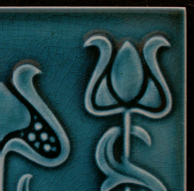 Attractive Original  antique Art Nouveau tile C 1900 T & R Boote England 3