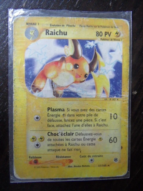 1995 Pokemon Card Raichu 61/165 Rare French Center Folding Mark Condition.