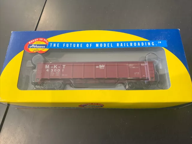 Athearn 94315 HO Scale-  40’ Gondola Wagon - Missouri Kansas Texas - Boxed