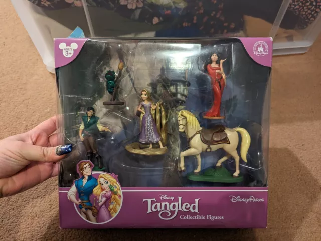 Disney parks rapunzel tangled tree house playset sales dollhouse