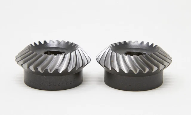 Factory Takeoff KHK Ground Tooth Spiral Miter Gear SMSG1.5 LEFT OR RIGHT TWIST