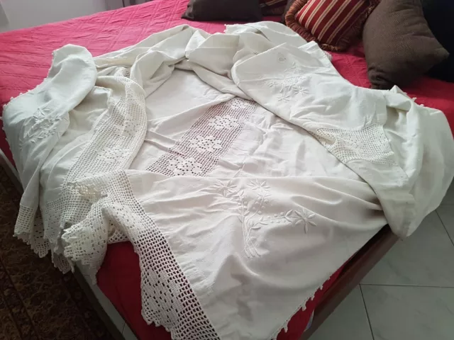 Teli antichi (primi '900) in cotone grezzo fatti a telaio, misura 238 x 254 cm.