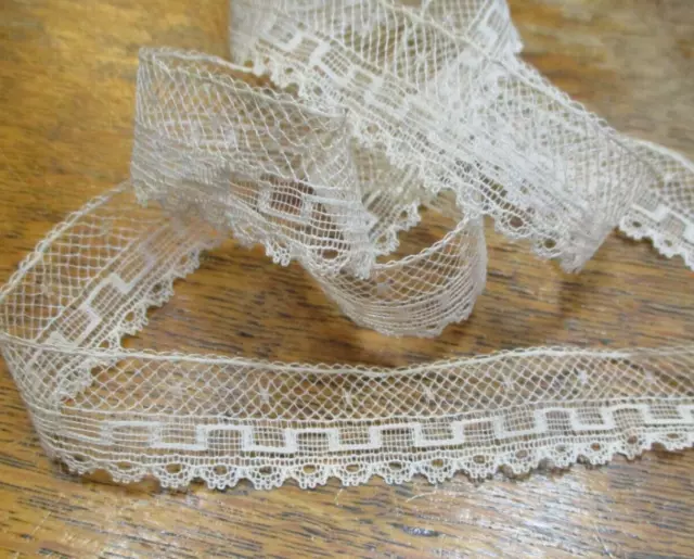 2 yards Antique 1" French Valenciennes Edging Lace Trim ~NOS net Star