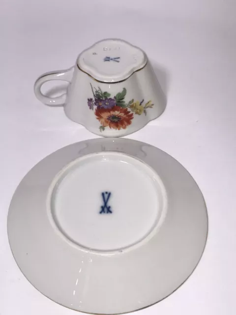 Antique Meissen Floral Demitasse Cup & Saucer, Quatrefoil C.1924 As Is 3
