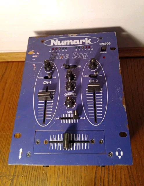 NUMARK BLUE DOG Pre Amp Mixer DM900. No power supply