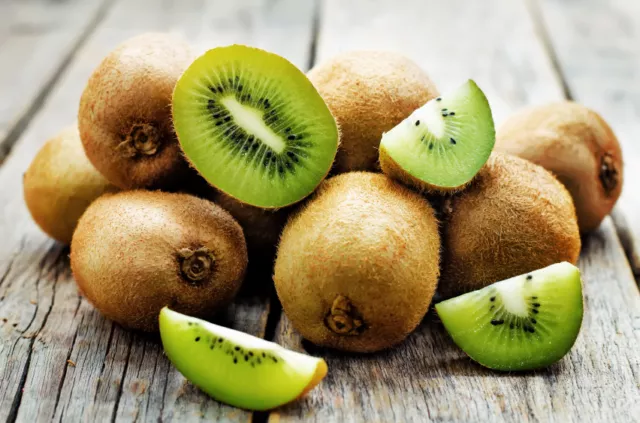 100 -Semi Di Kiwi "Actinidia Chinensis " +Omaggio