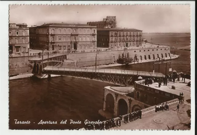 CARTOLINA BIANCO E NERO taranto apertura del ponte girevole