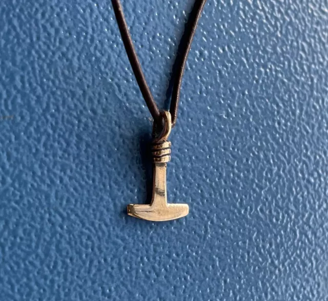 Kette Mjölnir Schmuck Wikinger Thorshammer Bronze Rune Frau Leder Schürzen Klein