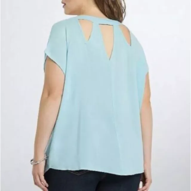 Torrid size 3X challis cutout dolman sleeve aqua blue tunic top