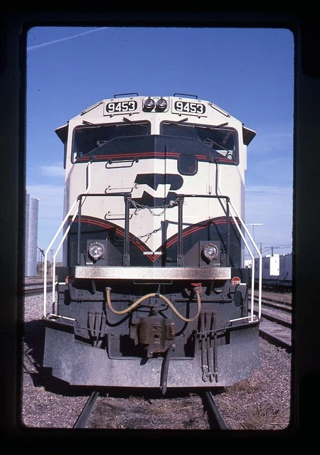 Original Railroad Slide BN Burlington Northern 9453 SD70MAC nose at Crawford, NE