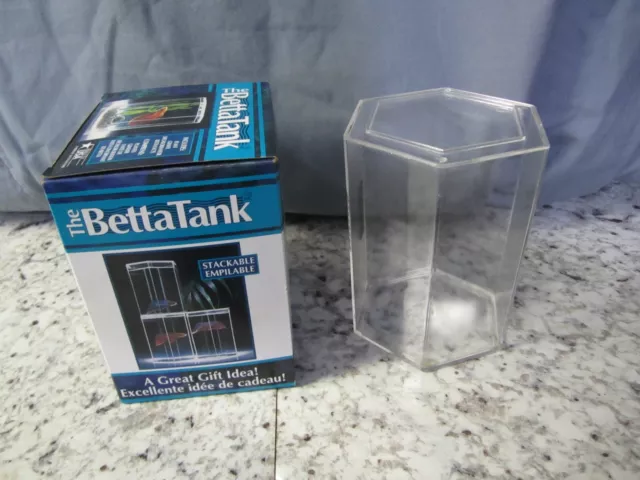 Hawkeye 24 Oz. Hexagon Stackable Beta Fish Tank / Terrarium