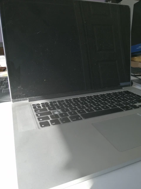 Macbook Pro Retina A1398 "15" i7 2.6ghz 16Gb  piezas averiados reparar Spares