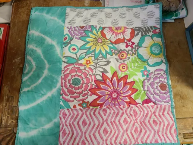 Falsa de euro acolchada ""Sunset Beach"" Pottery Barn para adolescentes