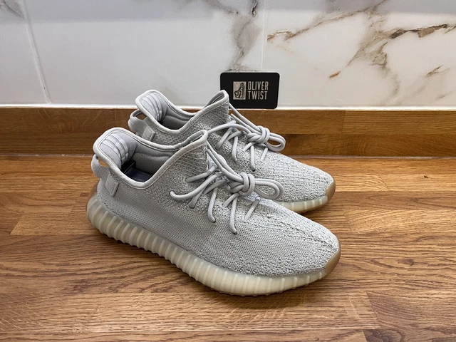 Yeezy sesamo deals