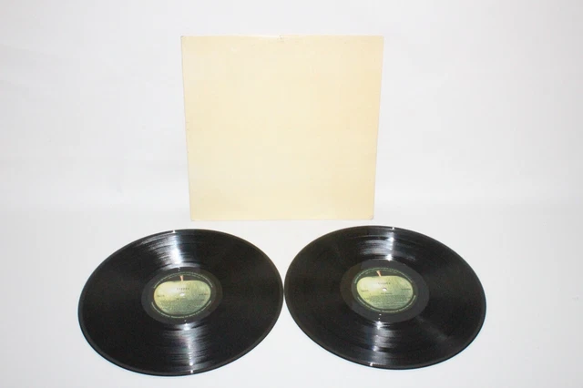 The Beatles White Album Australian Pressing 2 x Lp Apple label rare Paul John The Beatles White Album Australian Pressing 2 x Lp Apple label rare Paul John