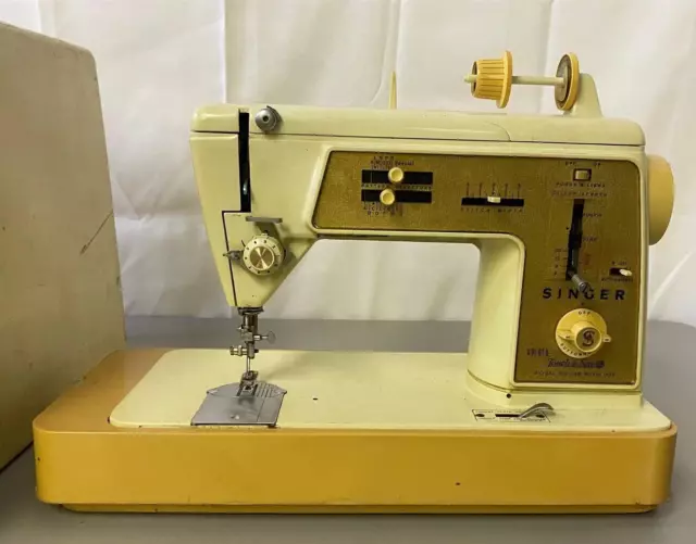 Vintage Singer Deluxe Zig-Zag Model 630 Sewing Machine