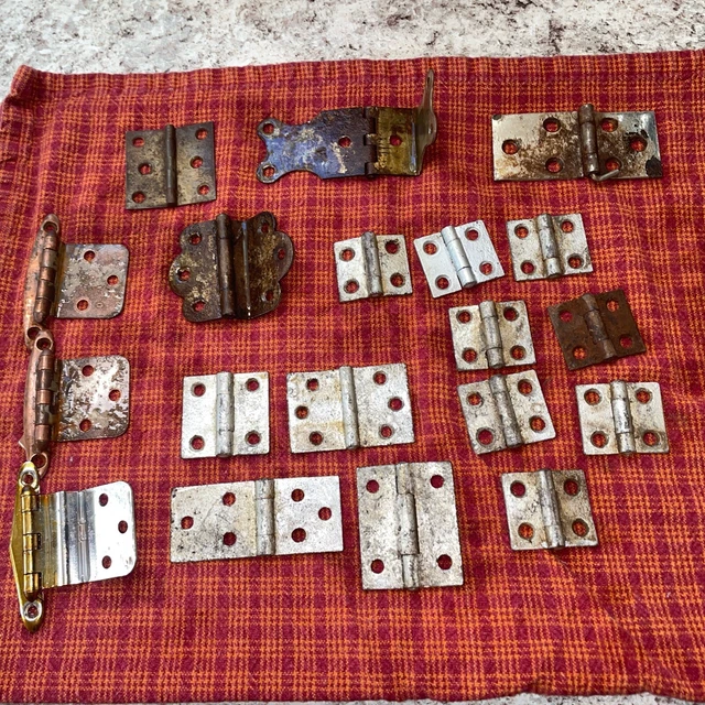 Small Lot Of Small Door Hinges (19)