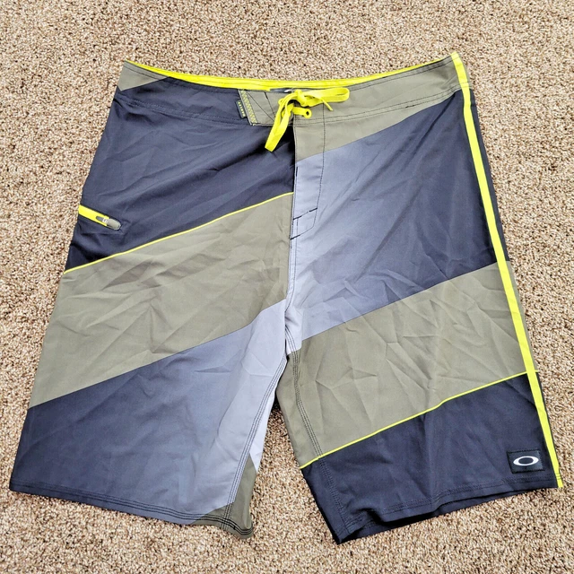 Oakley Board Shorts Mens 38 Yellow Black Striped Swim Trunks Modern Cargo Pocket Oakley Board Shorts Mens 38 Yellow Black Striped Swim Trunks Modern Cargo Pocket