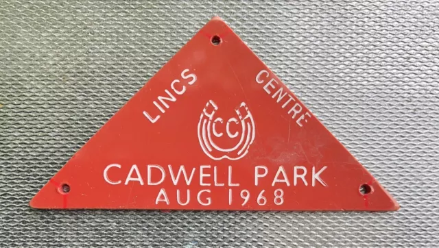 Caravan Club Rally Badge - Lincs Centre - Cadwell Park- August 1968