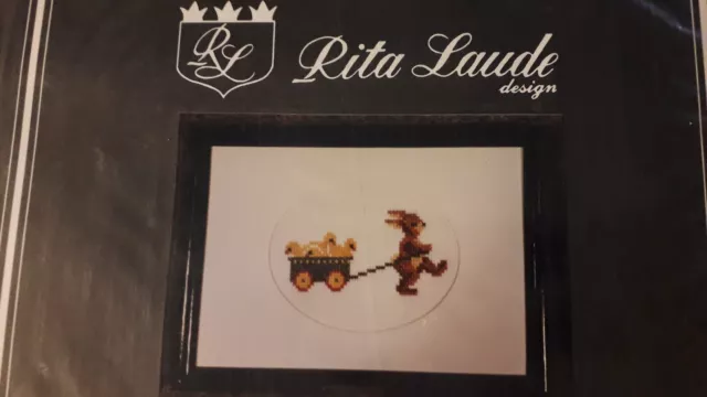 Stickpackung Rita Laude Design. Hase mit Bollerwagen.