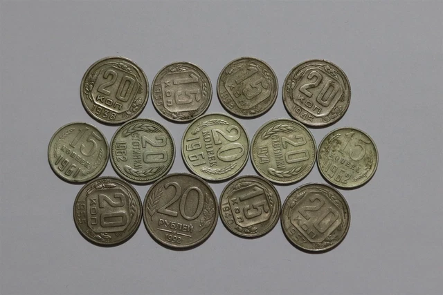 Russia - 15 + 20 Kopeks Lot B49 #1409