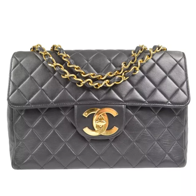 Chanel Black Lambskin Jumbo Classic Flap Bag 171249