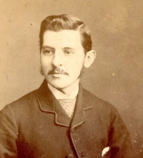 Thos Miller Wellingborough CDV Carte De Visite gentleman smart dapper suit #18