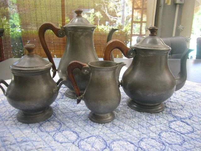 ancienne soupière et plateau Etains du Manoir antique french pewter