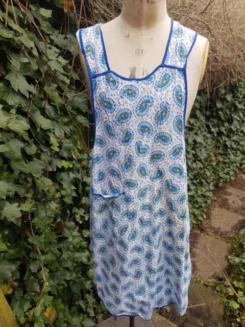 Vintage Blue Paisley Pinafore Apron Pinny 40/50's Pocket Cotton Revival M