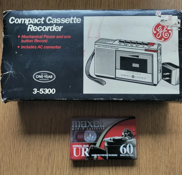 VINTAGE GE COMPACT Cassette Recorder Model 35300 With Box Power Cord