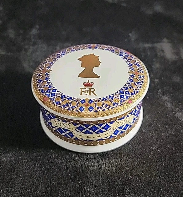 QUEEN ELIZABETH II James Sadler Golden Jubilee Trinket Box 1952 2002 