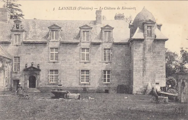 Carte postale ancienne FINISTERE LANNILIS 5 le château de Kérouartz écrite
