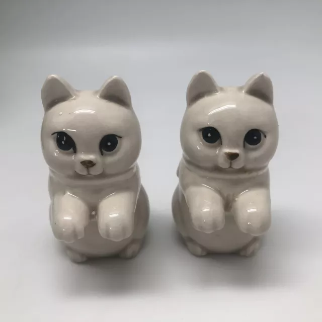 Vintage Ceramic Japan Cat Salt & Pepper Shakers CREAM