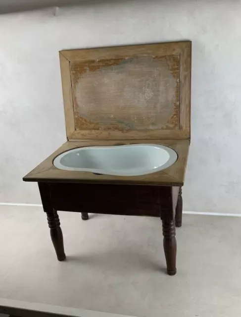 Ancien bidet sur pied en bois vintage XXe ?