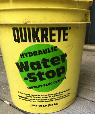 Quikrete  Hydraulic Water Stop Cement