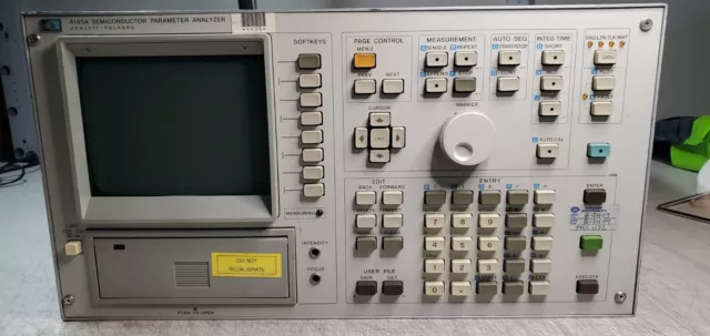 Hp Hewlett Packard 4145A Semiconductor Parameter Analyser -Turns On Screen Works