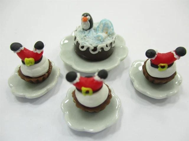Dollhouse Miniature Christmas Holiday 1.5 cm Cake Cupcake Ceramic Plate 15500
