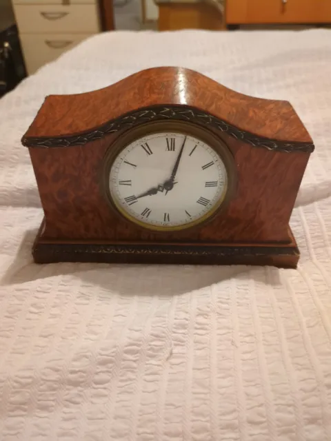 vintage mantle clock Wooden