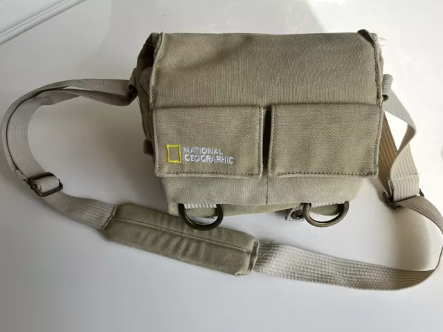 National Geographic Explorer Camera Shoulder Bag. NG2345