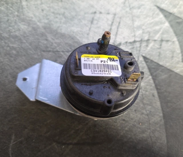 Heating, Cooling & Air Honeywell Furnace Vent Air Pressure Switch IS20146-3362 0
