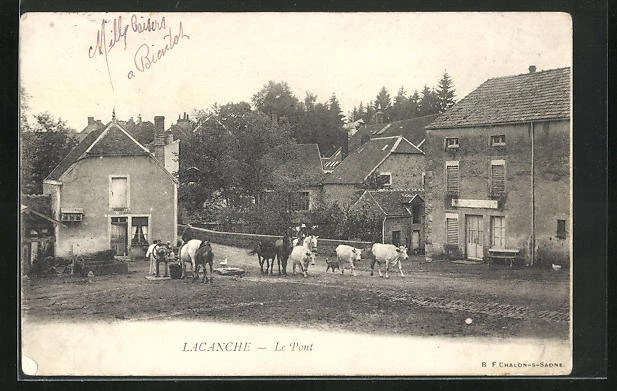 CPA Lacanche, Le Pont, street view with rindern and horsesn 1904