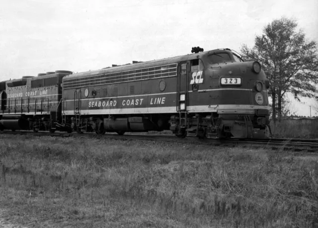 Negative - Seaboard Coast Line Railroad EMD FP-7 Diesel Unit No. 323