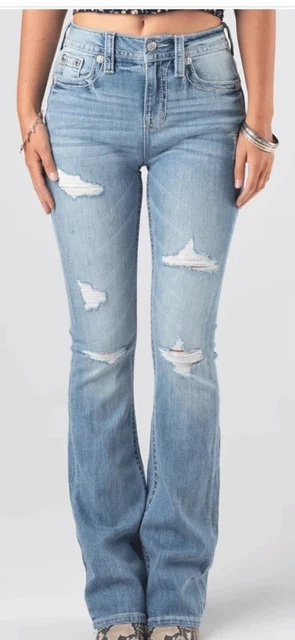 NWT-Miss Me Jeans Womens Classic Torn Bootcut Light Blue